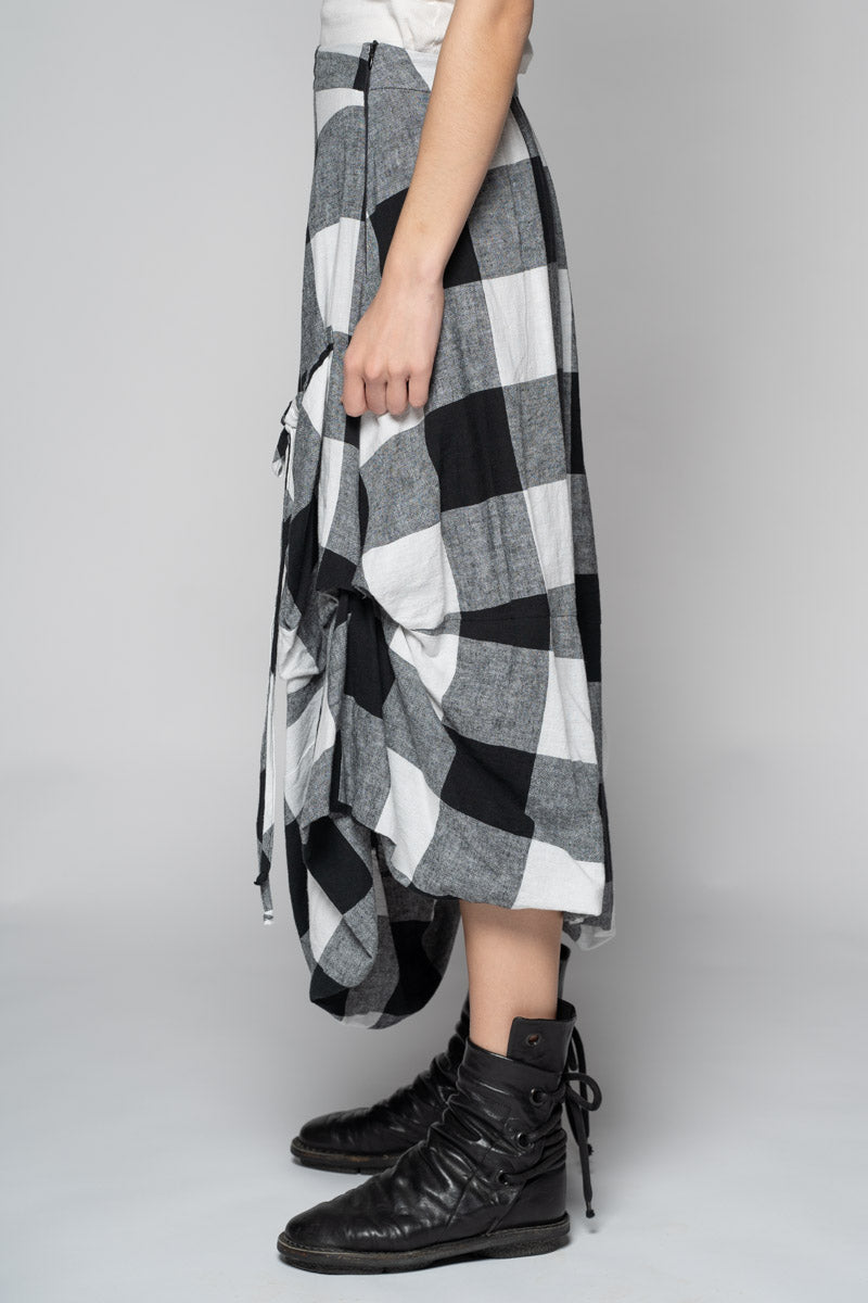 Okina Black Skirt