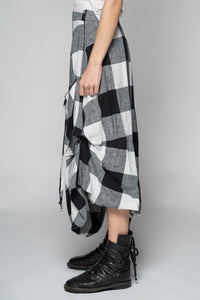 Okina Black Skirt