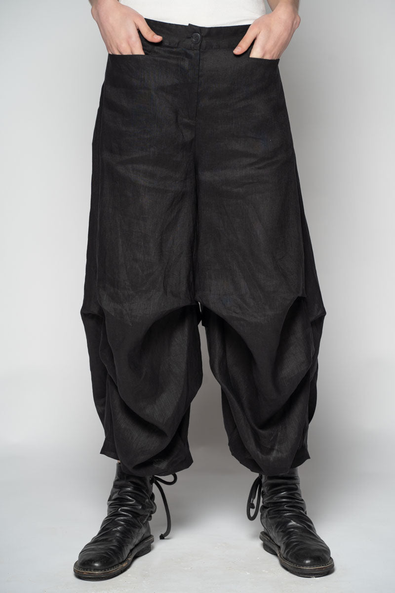 Ouna Tuck Black Pants