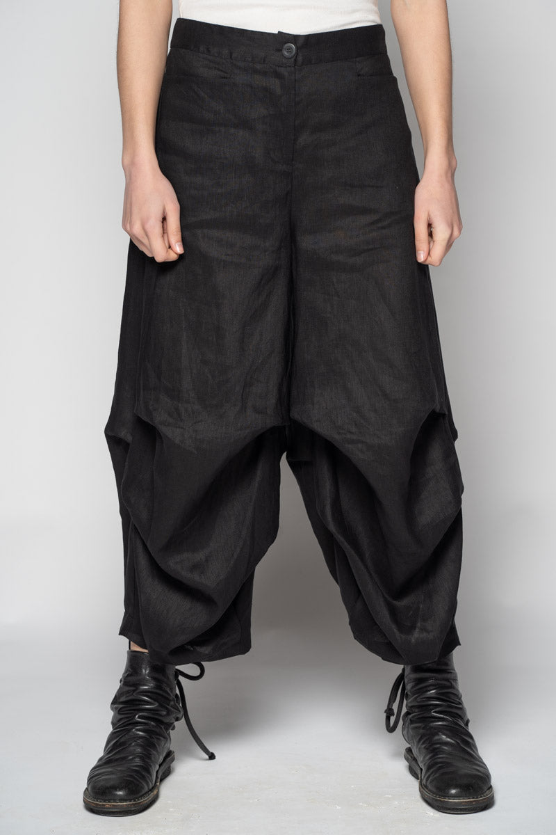 Ouna Tuck Black Pants