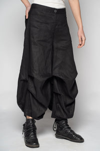 Ouna Tuck Black Pants