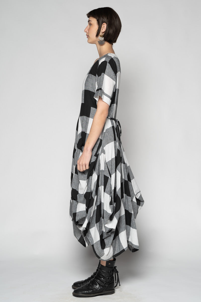 Oki Black Dress
