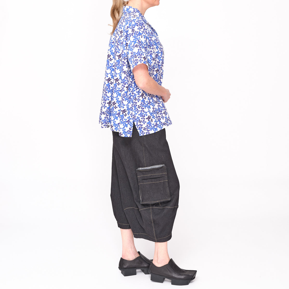 261153 Samantha Blue Flowers Shirt