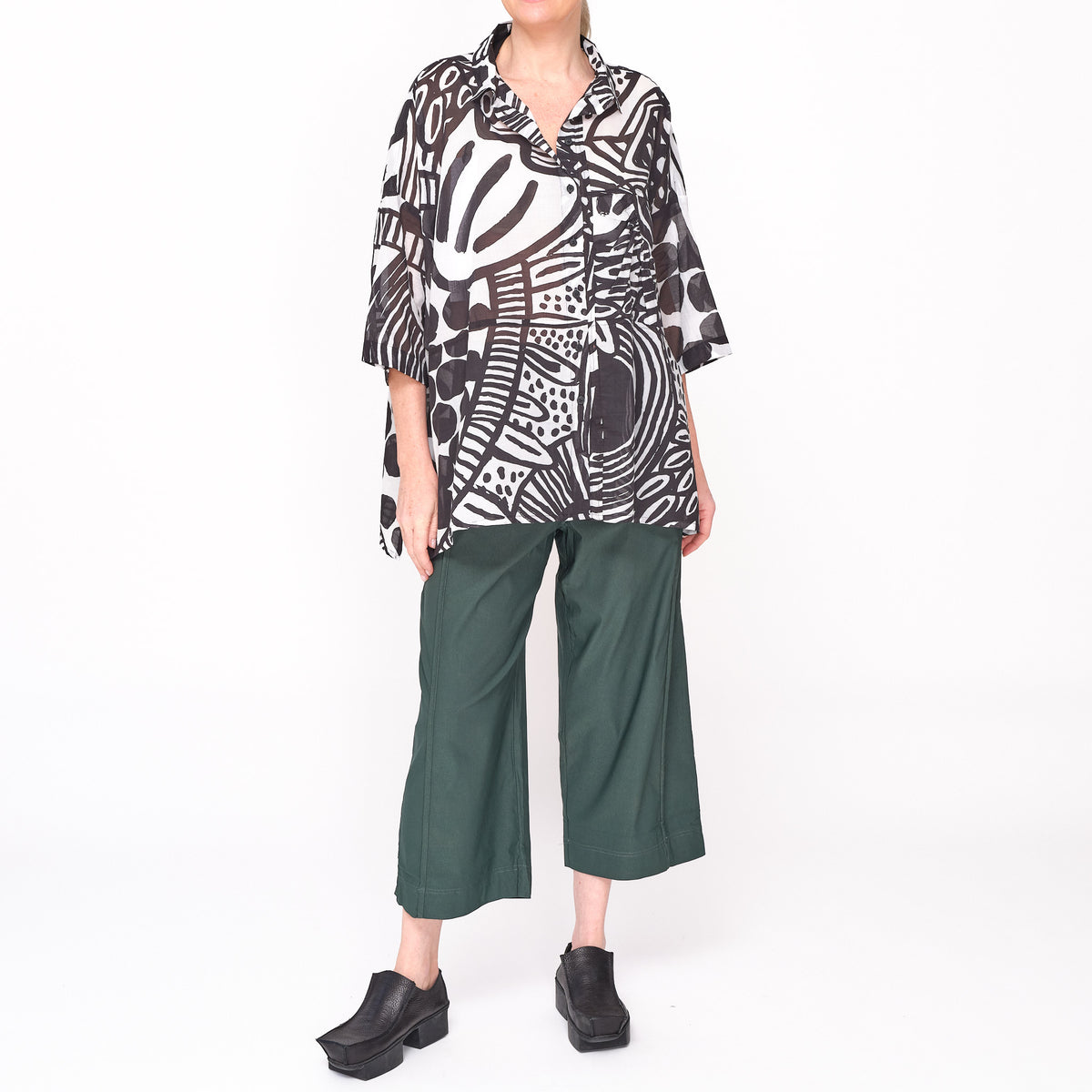 3600404 Black Print Shirt