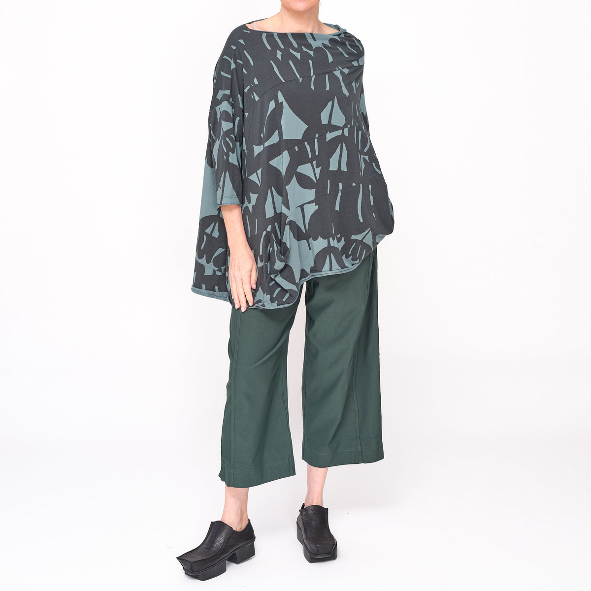 3470508 Tree Print Easy Tee