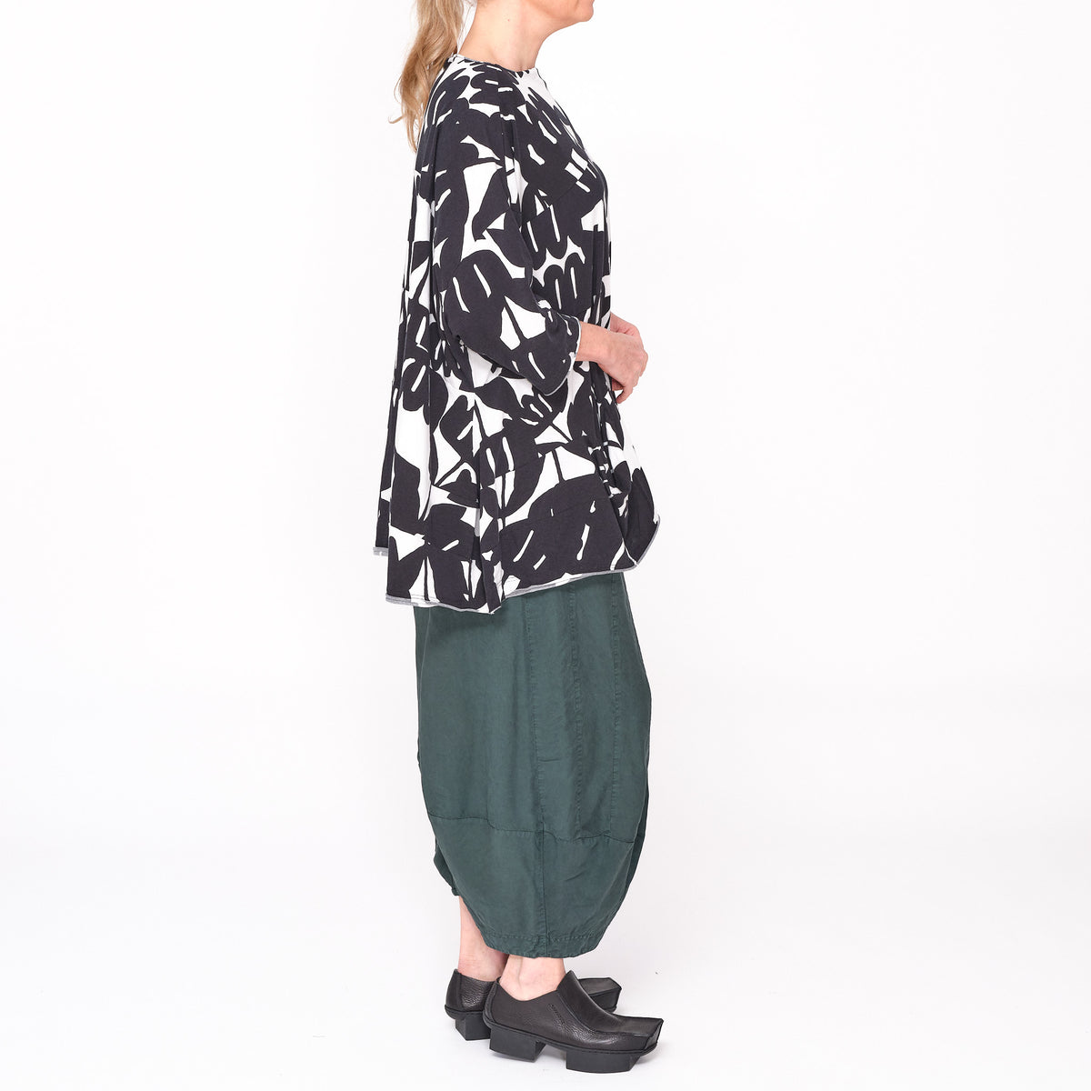 3470508 Black Print Easy Tee