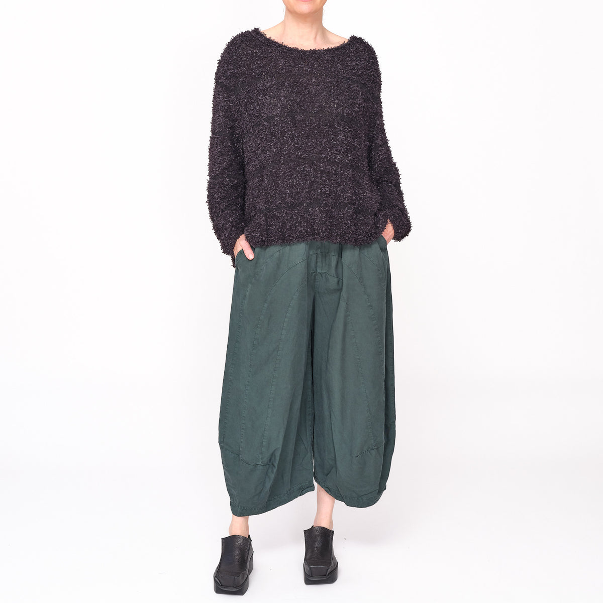 3480701 Black Chunky Knit Jumper
