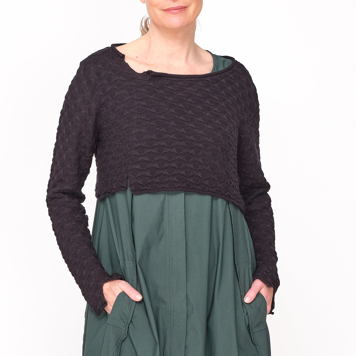 3380701 Black Textured Crop Jumper