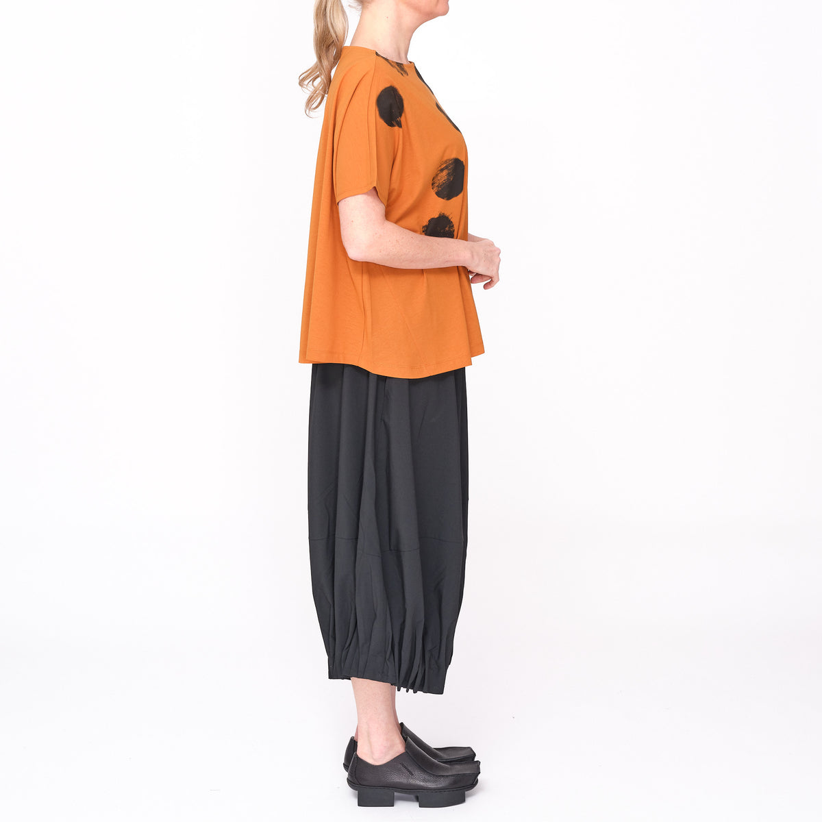 261 018 Nyx Orange Tee Top