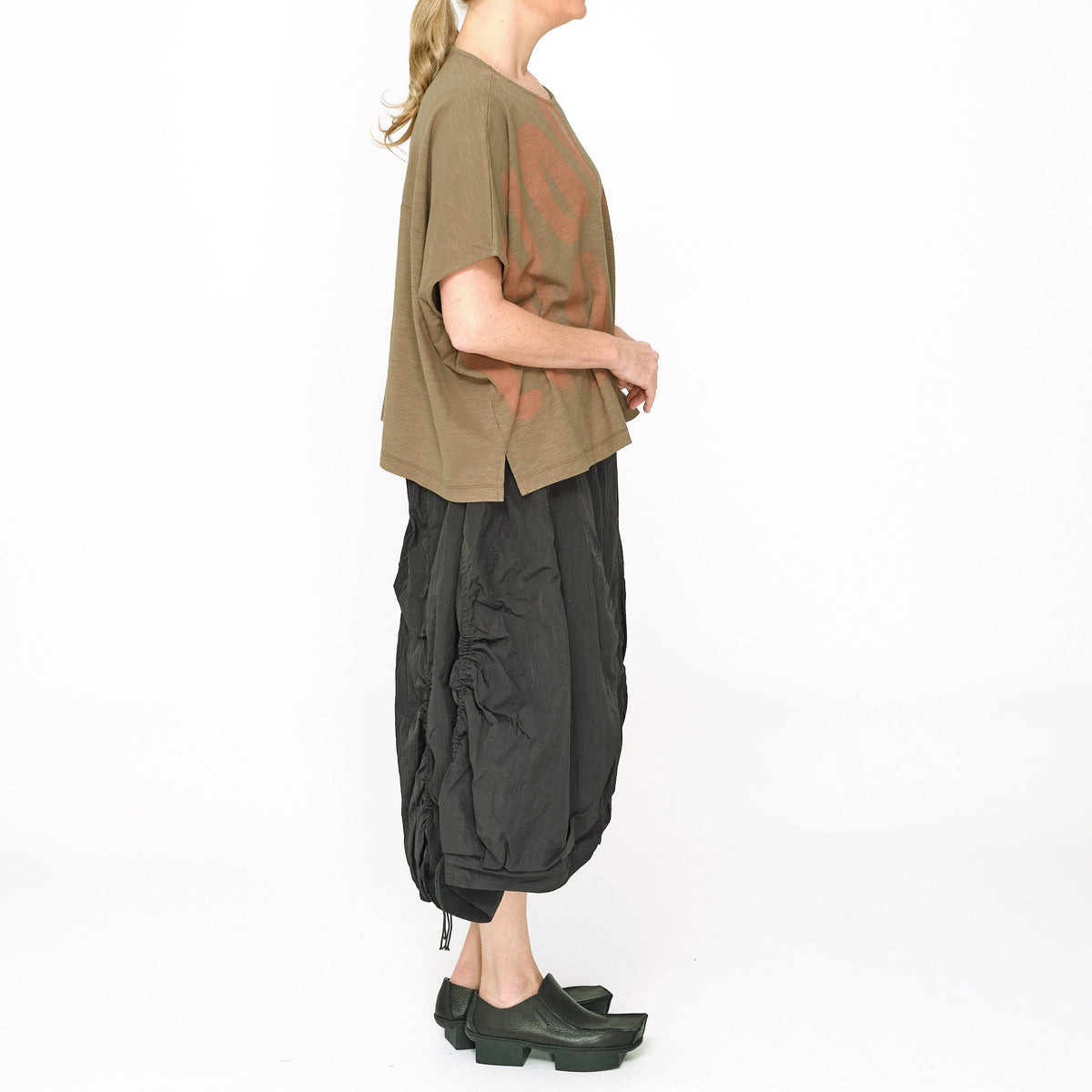 261 017 Onishi Tee Khaki Combo