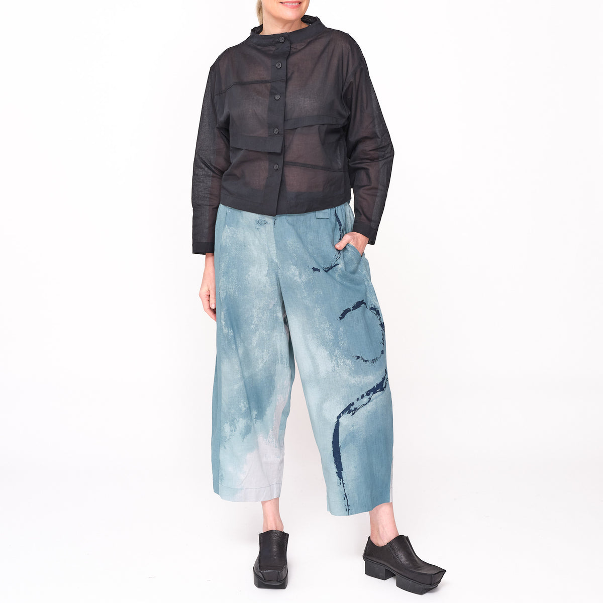 261 438 Yuna Light Blue Pant