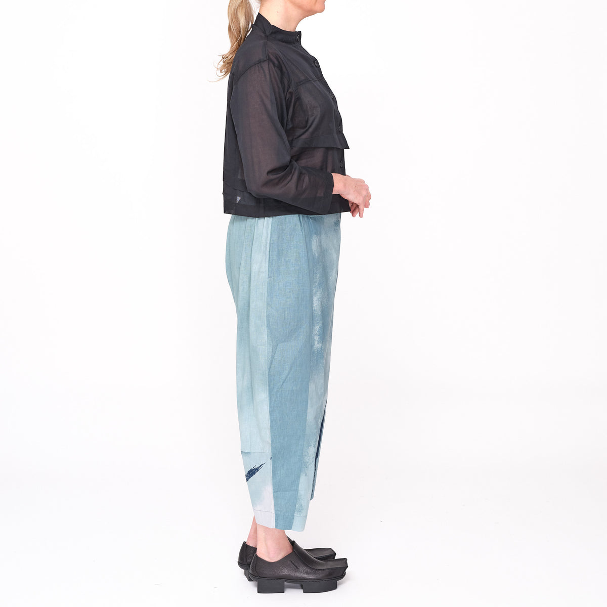 261 438 Yuna Light Blue Pant