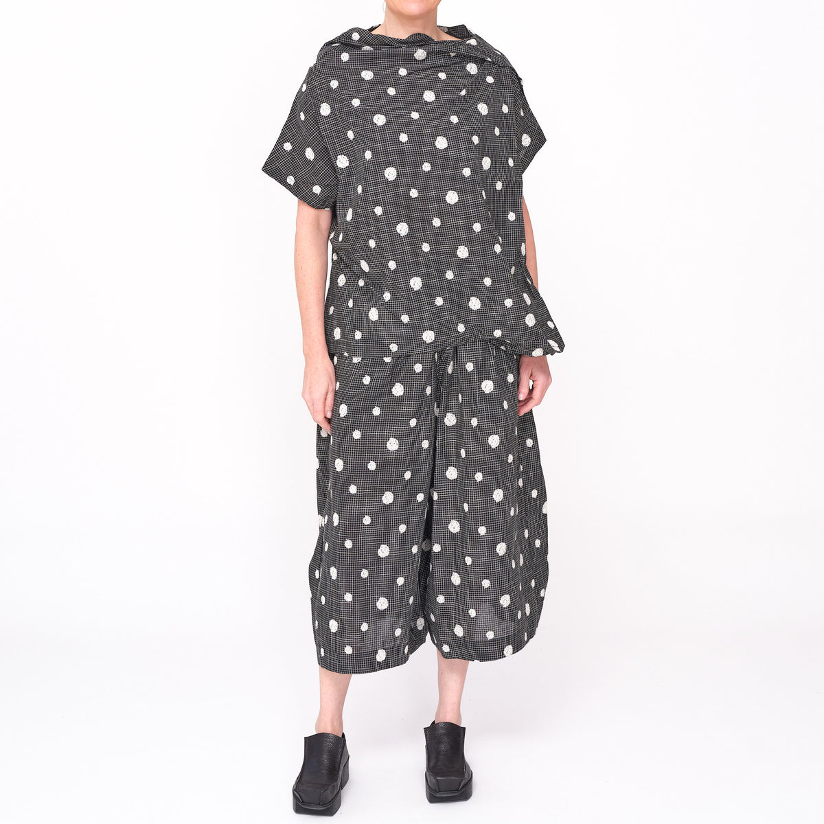 261 623  Dabin Black Top