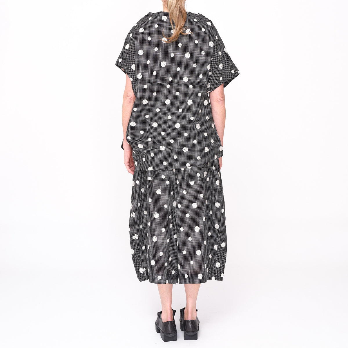 261 623  Dabin Black Top