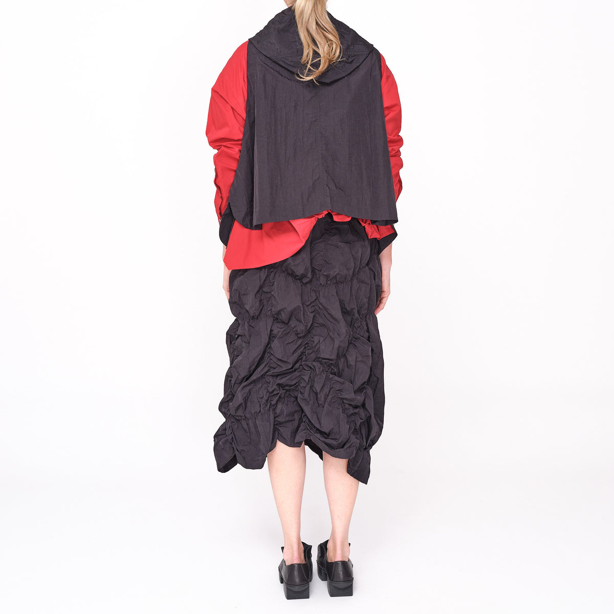 261 424 Risa Black Vest