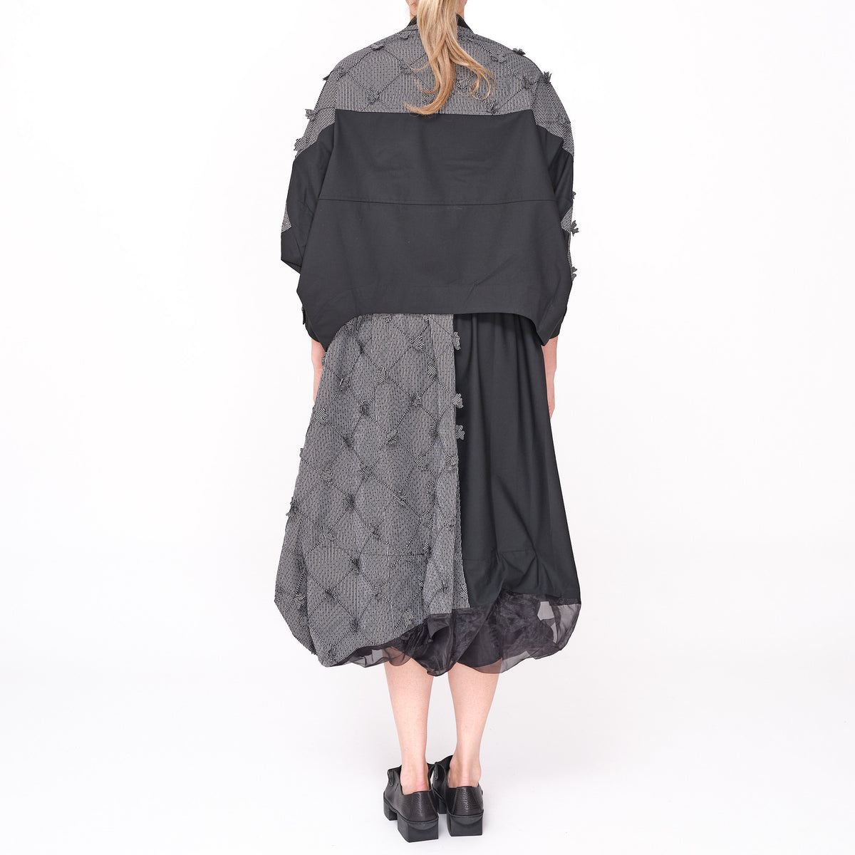 261 637  Ivyra Black Jacket