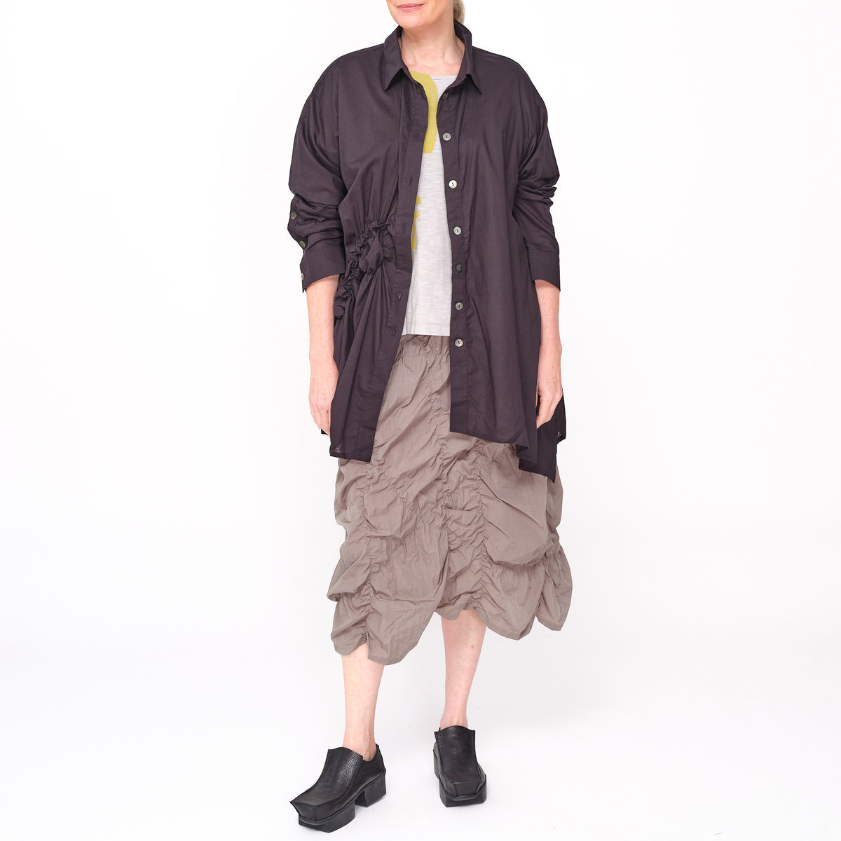 261 431 Mizuki Black Shirt