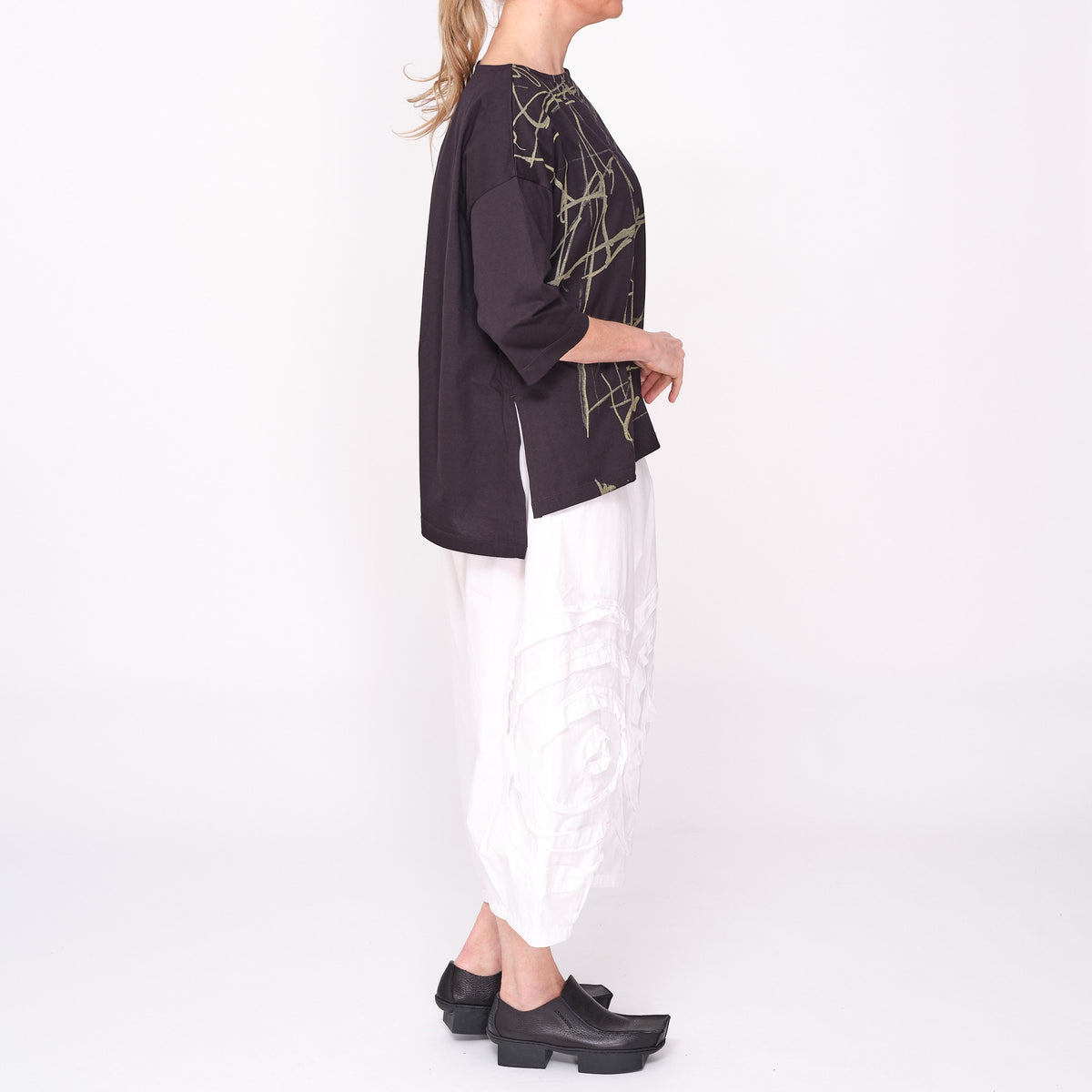 261 444 Suzu Black Combo Tee