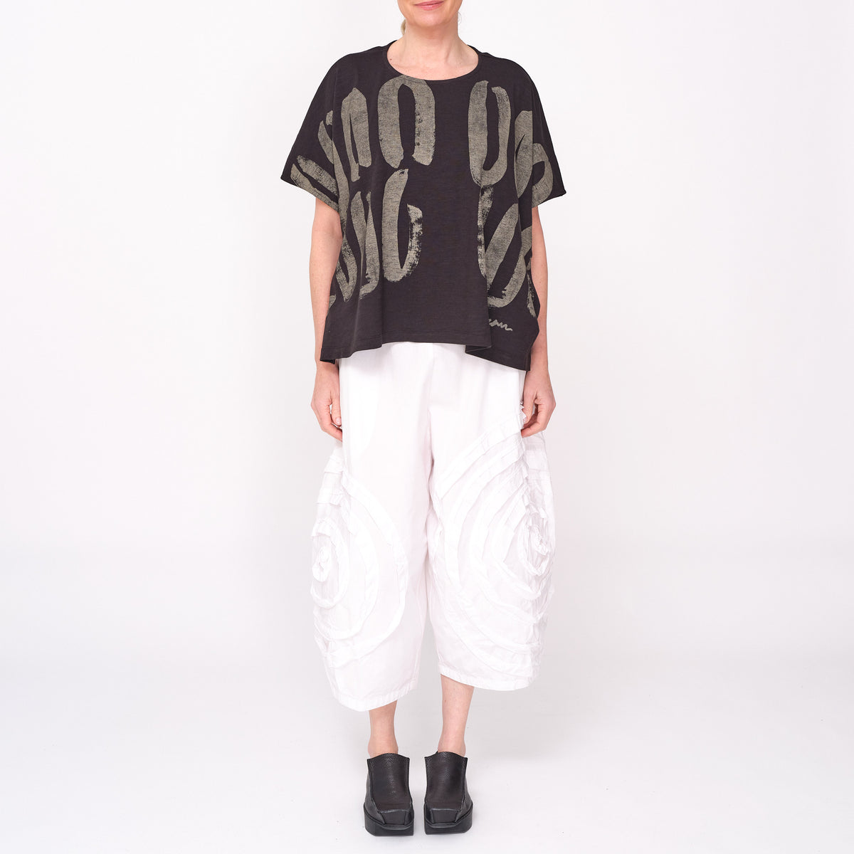 261 017 Onishi Tee Black Combo