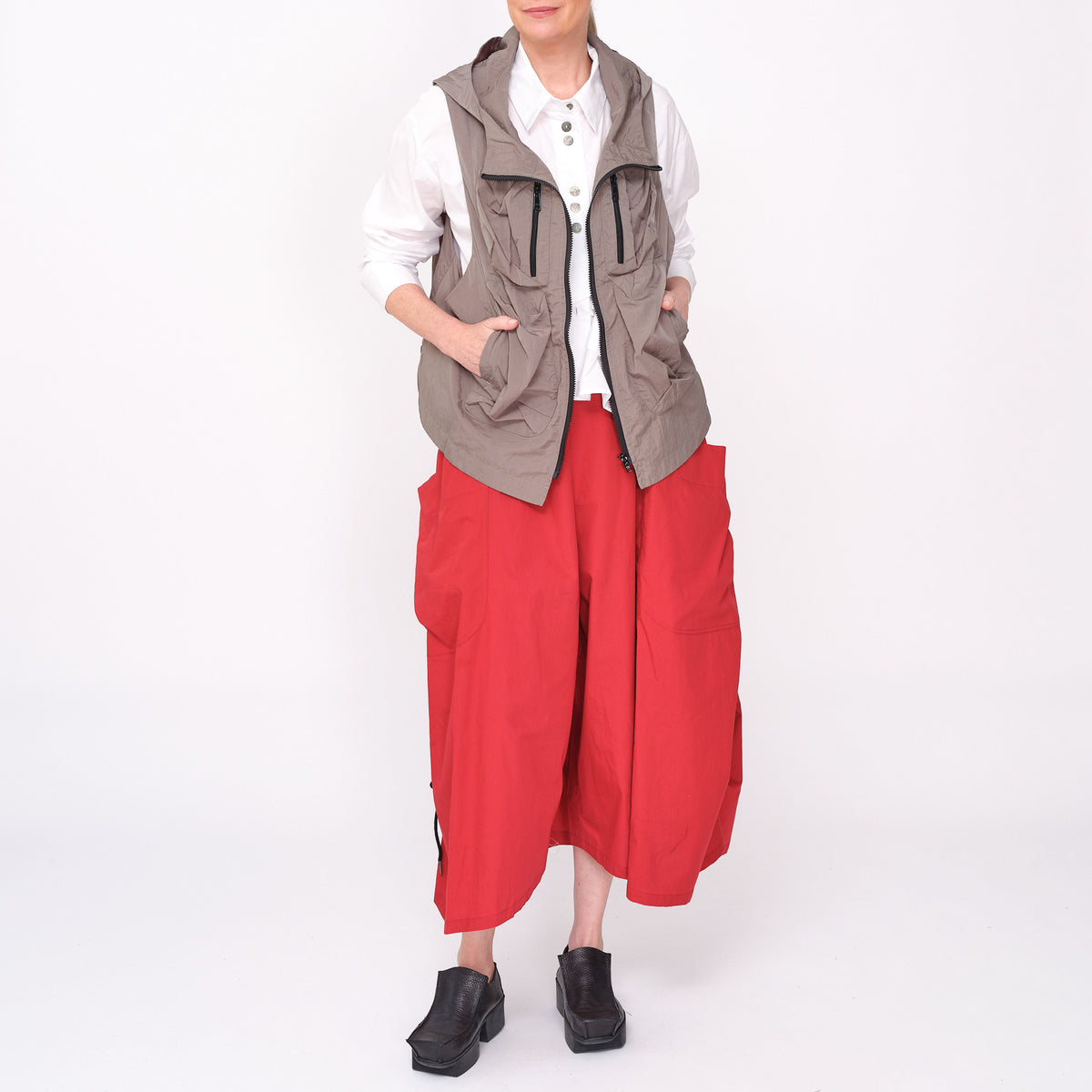 261 424 Risa Olive Vest