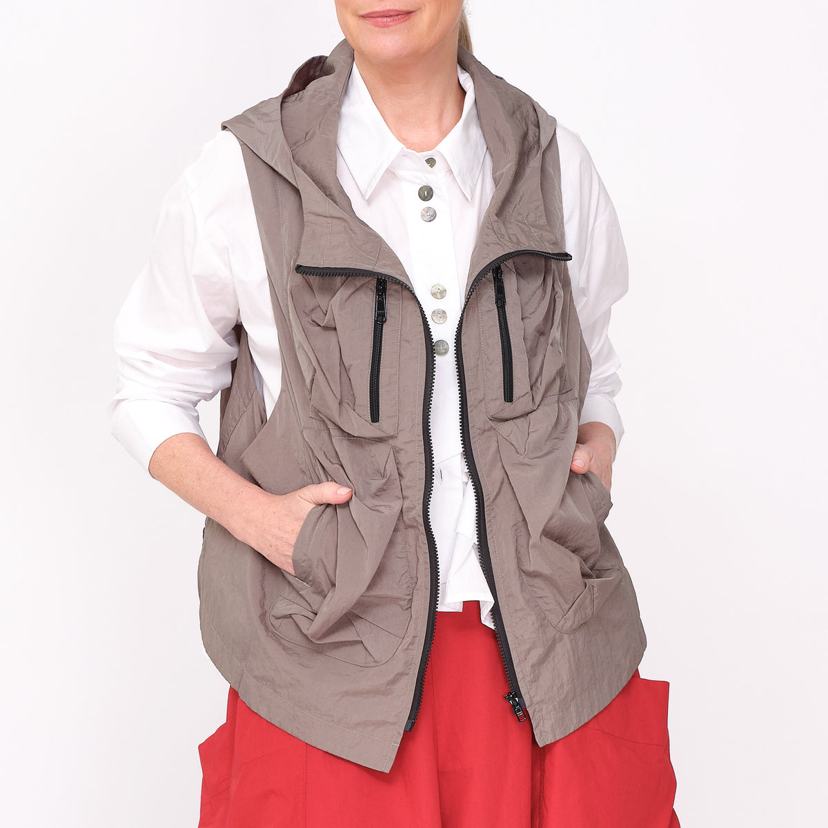 261 424 Risa Olive Vest