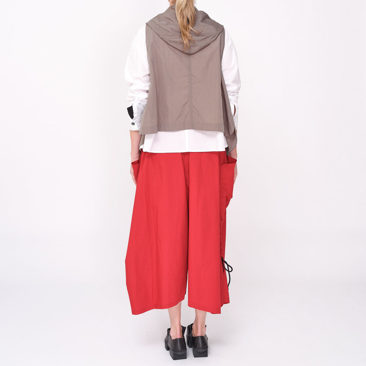 261 424 Risa Olive Vest
