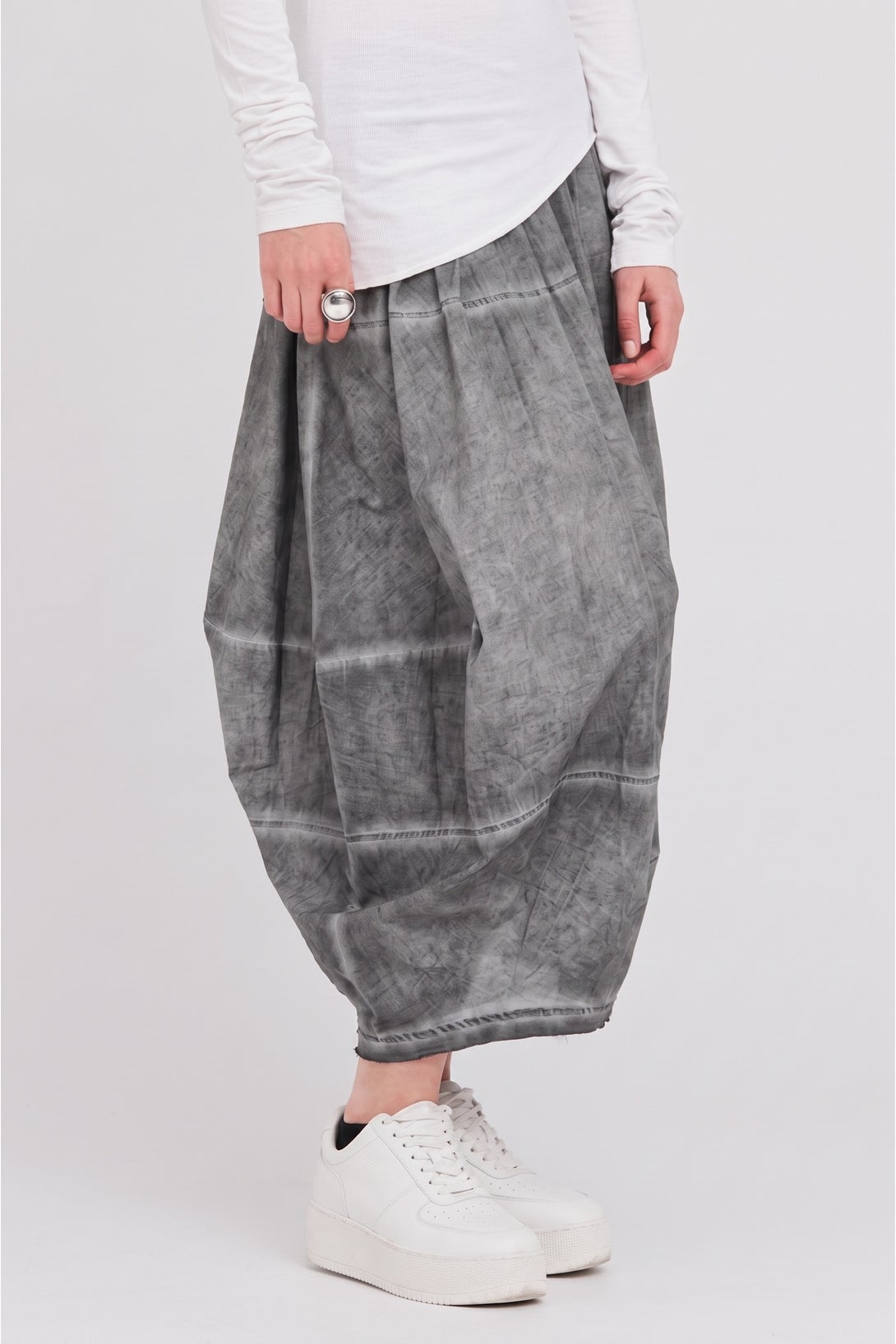 Difference Skirt Blackened Grey