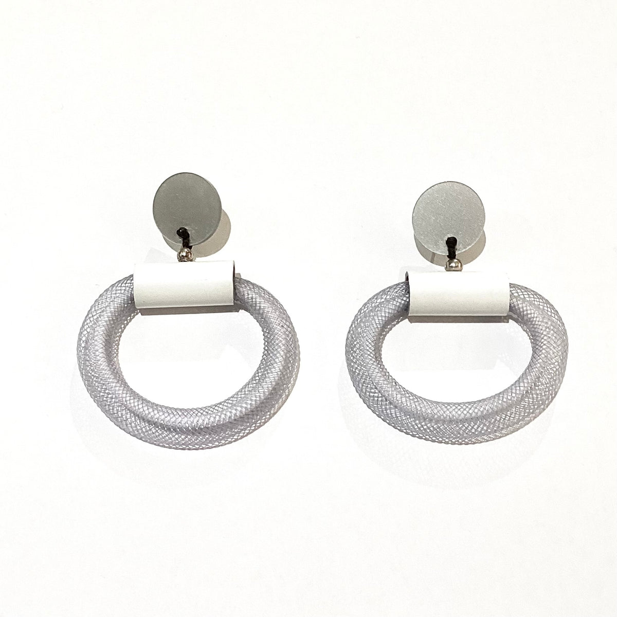 CB323 Mesh Hoops in White