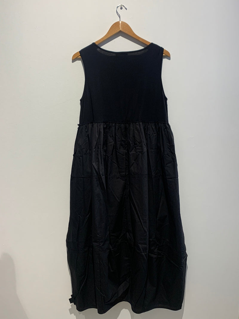Balloon Dress- Black