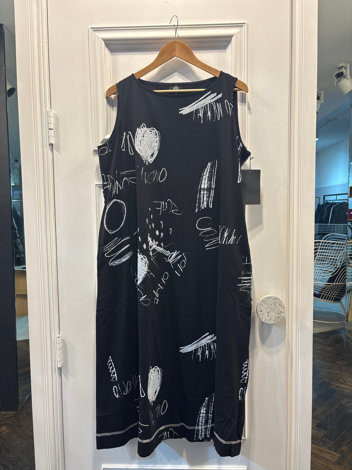 MU2510243- Marlowe Dress Black White