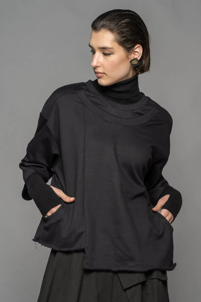 Fude Top in Black TPW2426