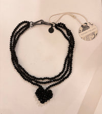 1535 - Heart Chain in Black