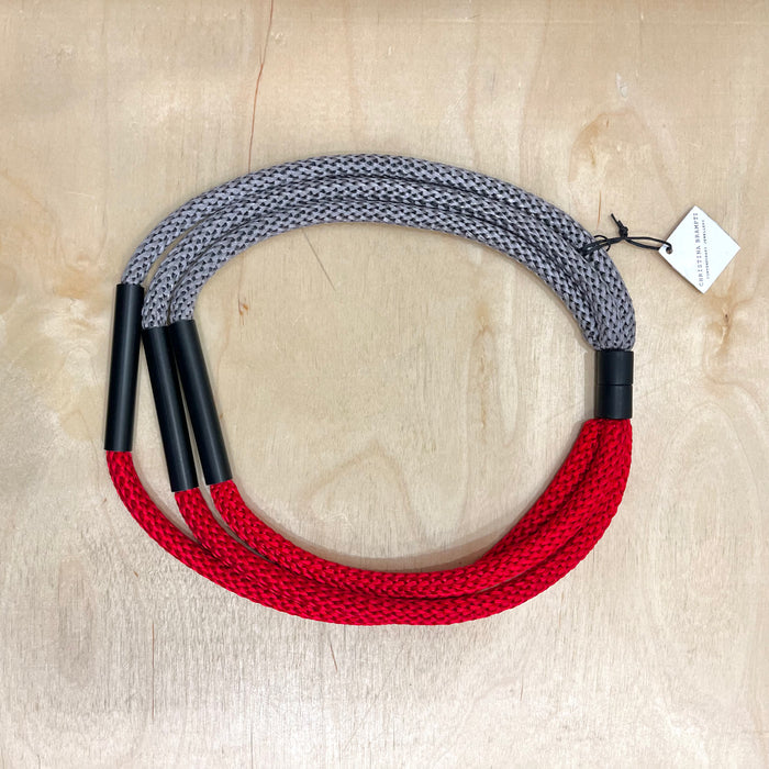 CB392 - Tripple Cord in Grey/Red