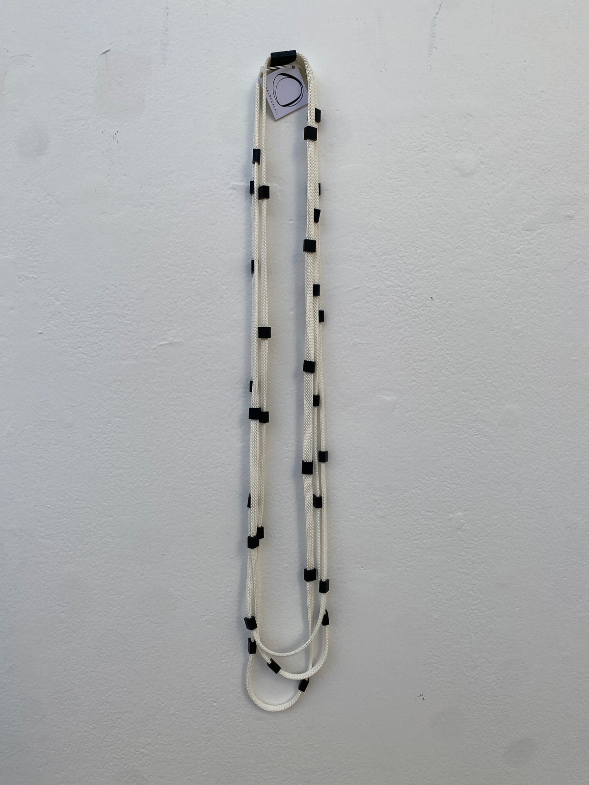 RG117 - Long Block Necklace White