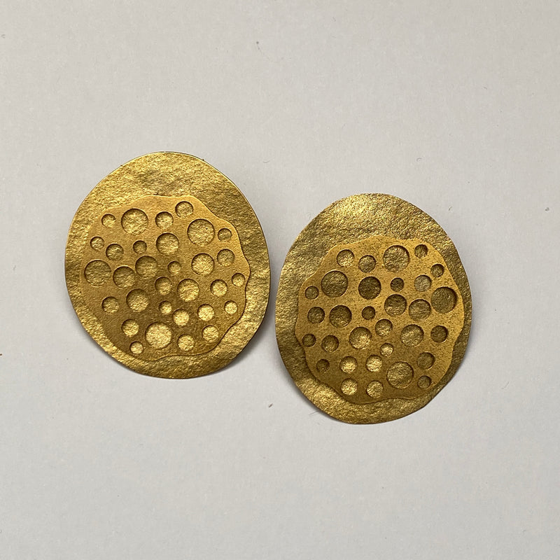 JC401 - Lotus Disc earrings in Gold