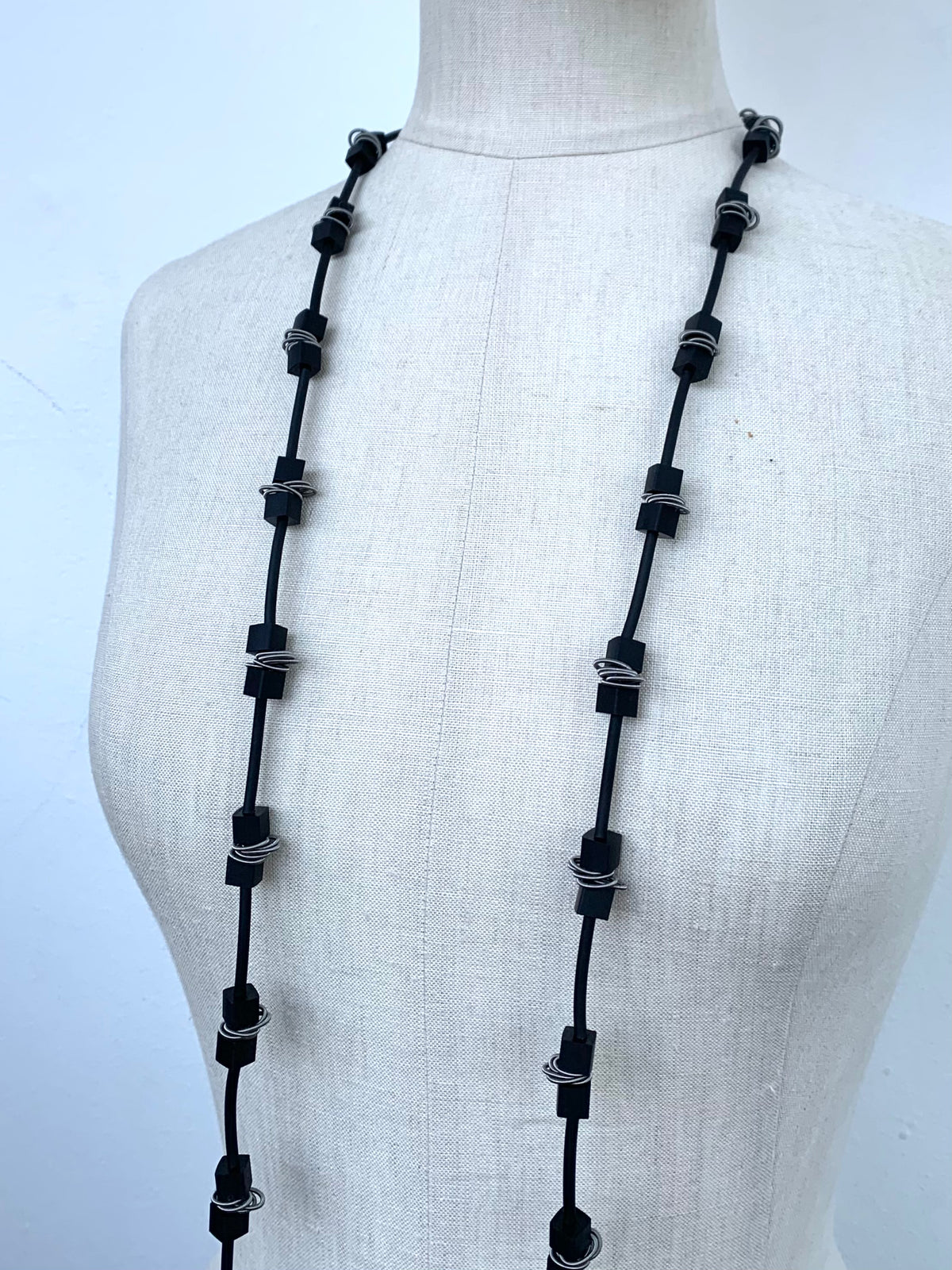 Cubotti Necklace in Black