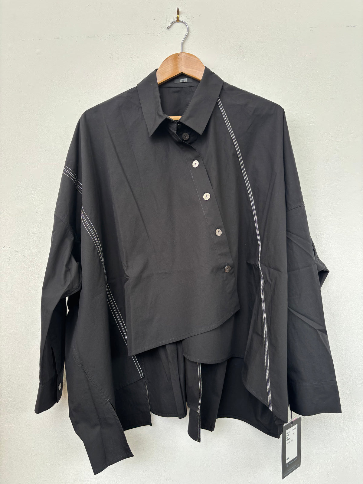 MU243400 - Ascher Shirt Black