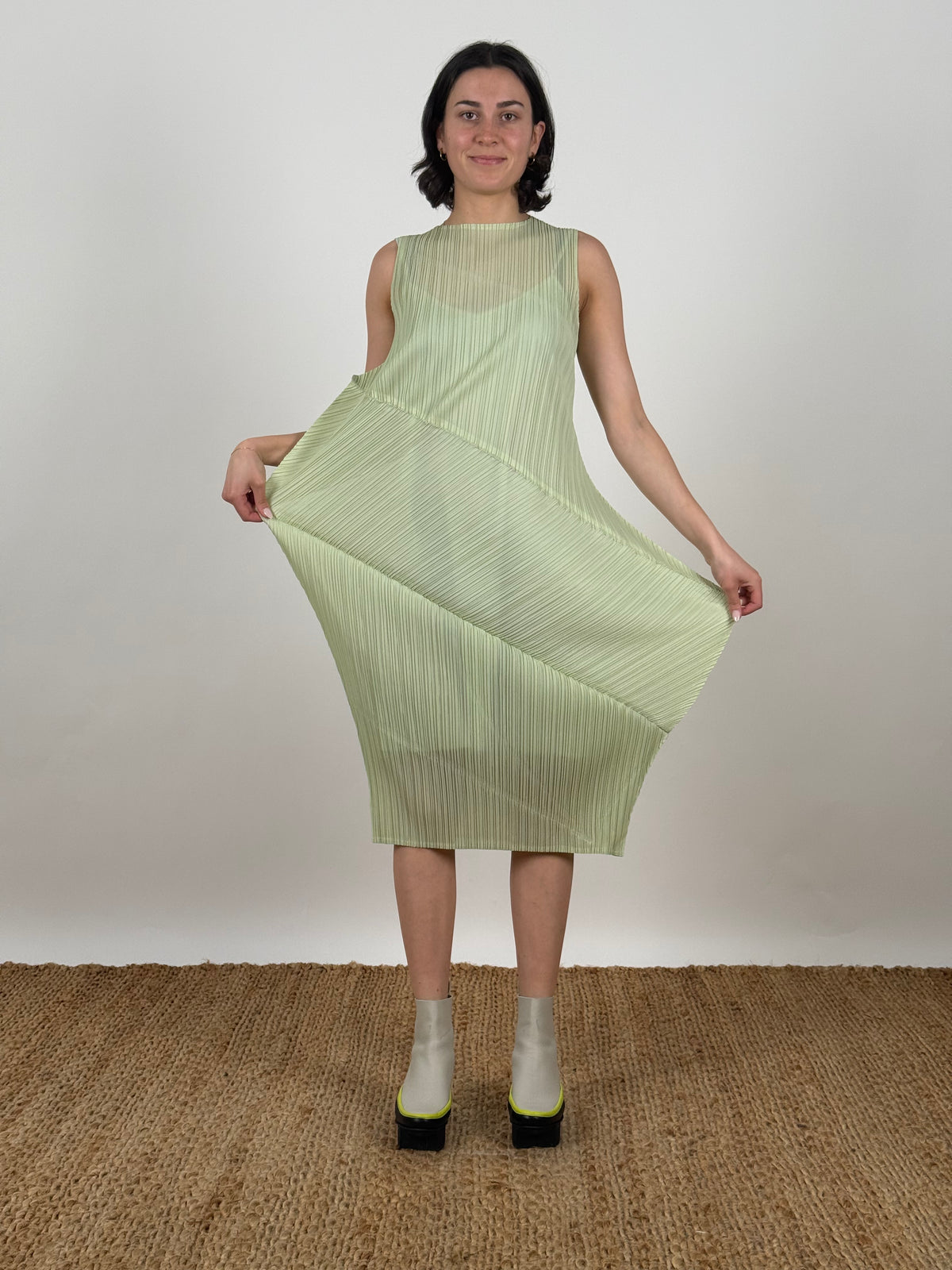 Jin Celery Dress