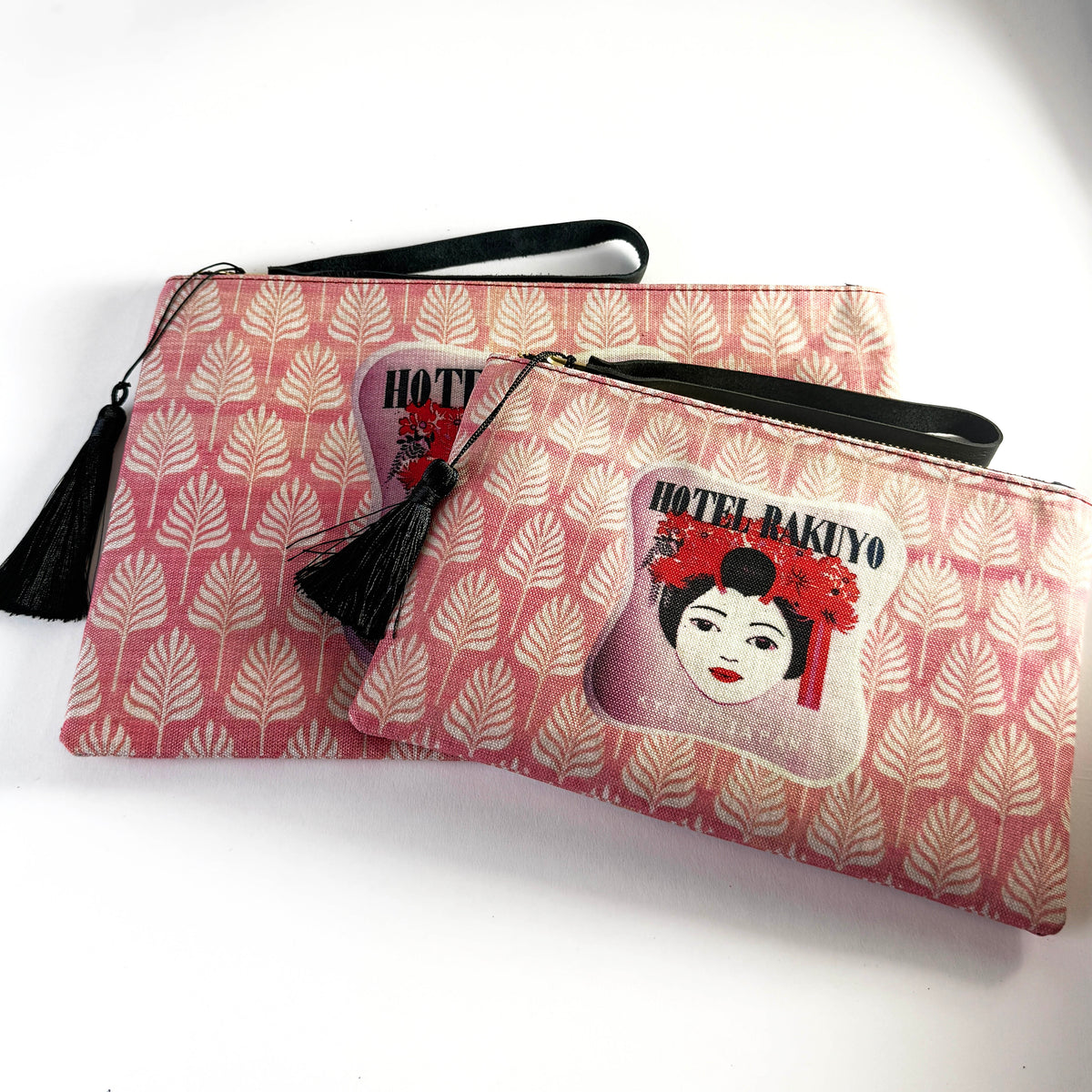 Hotel Rakuyo Medium Pouch