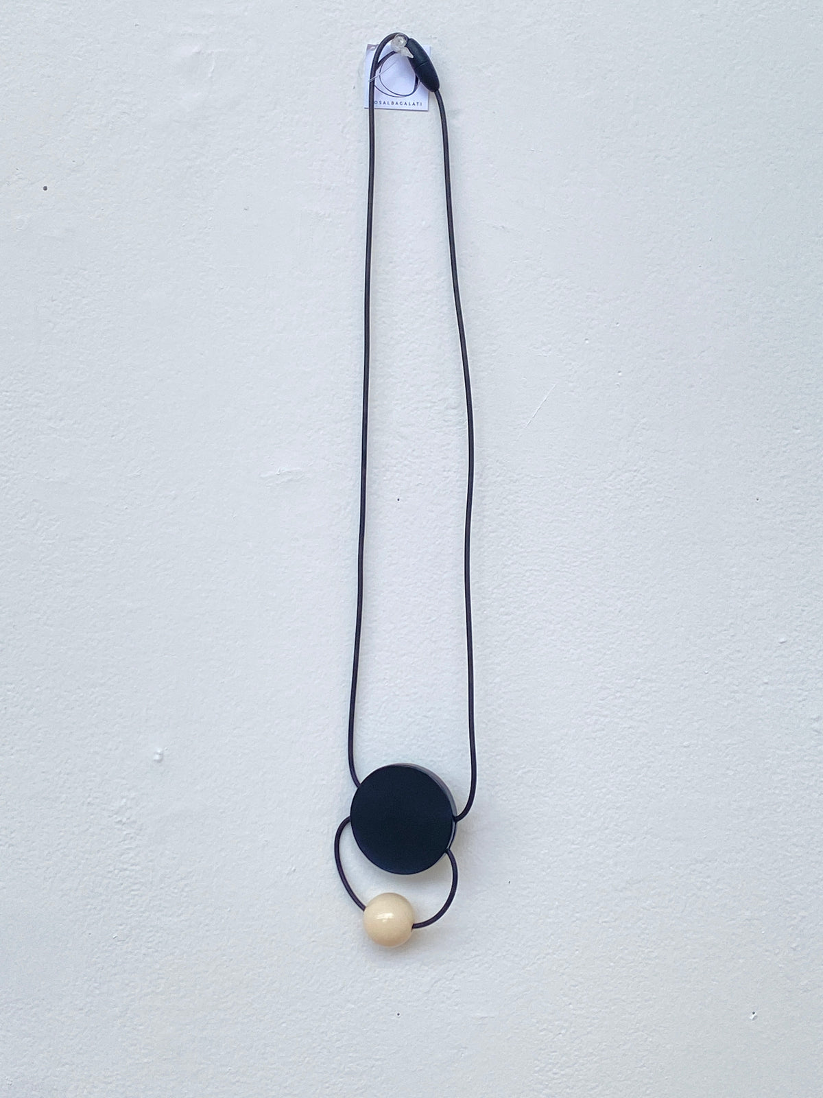 Dondro Necklace in Beige
