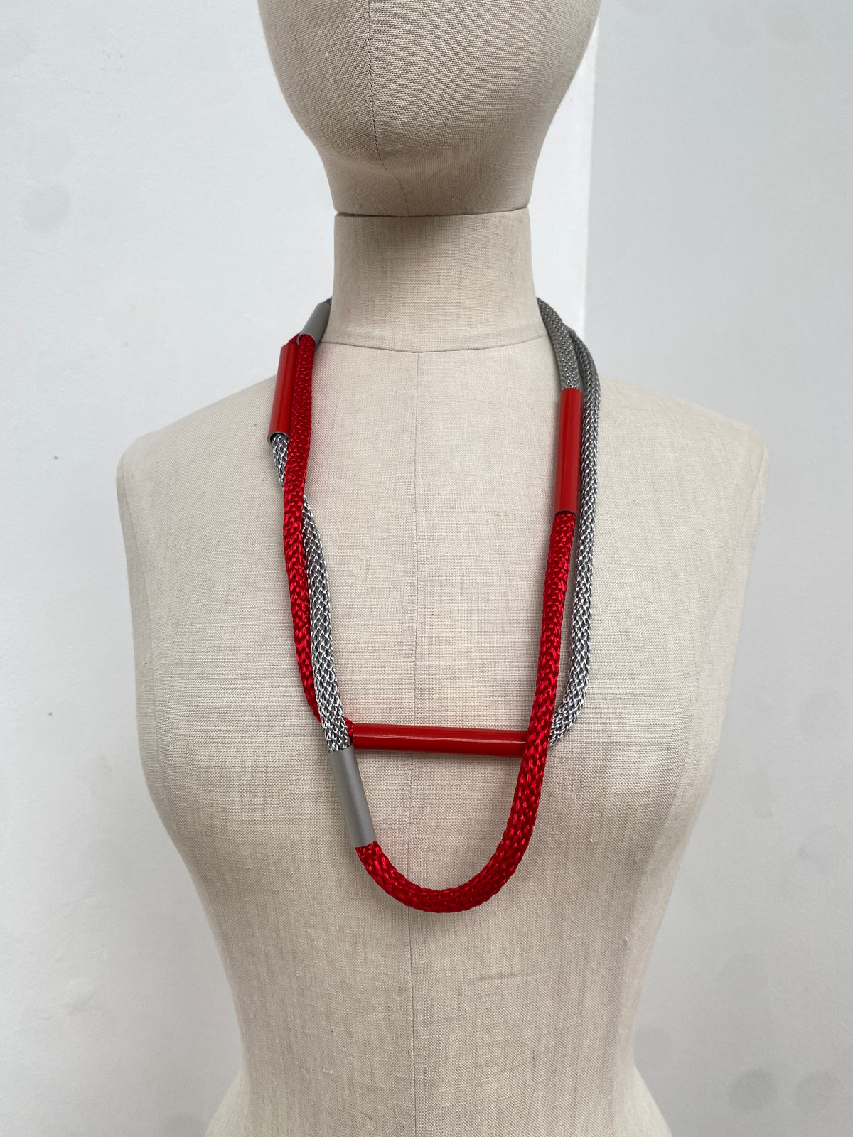 CB62 Red/Greymix Long Rope Necklace