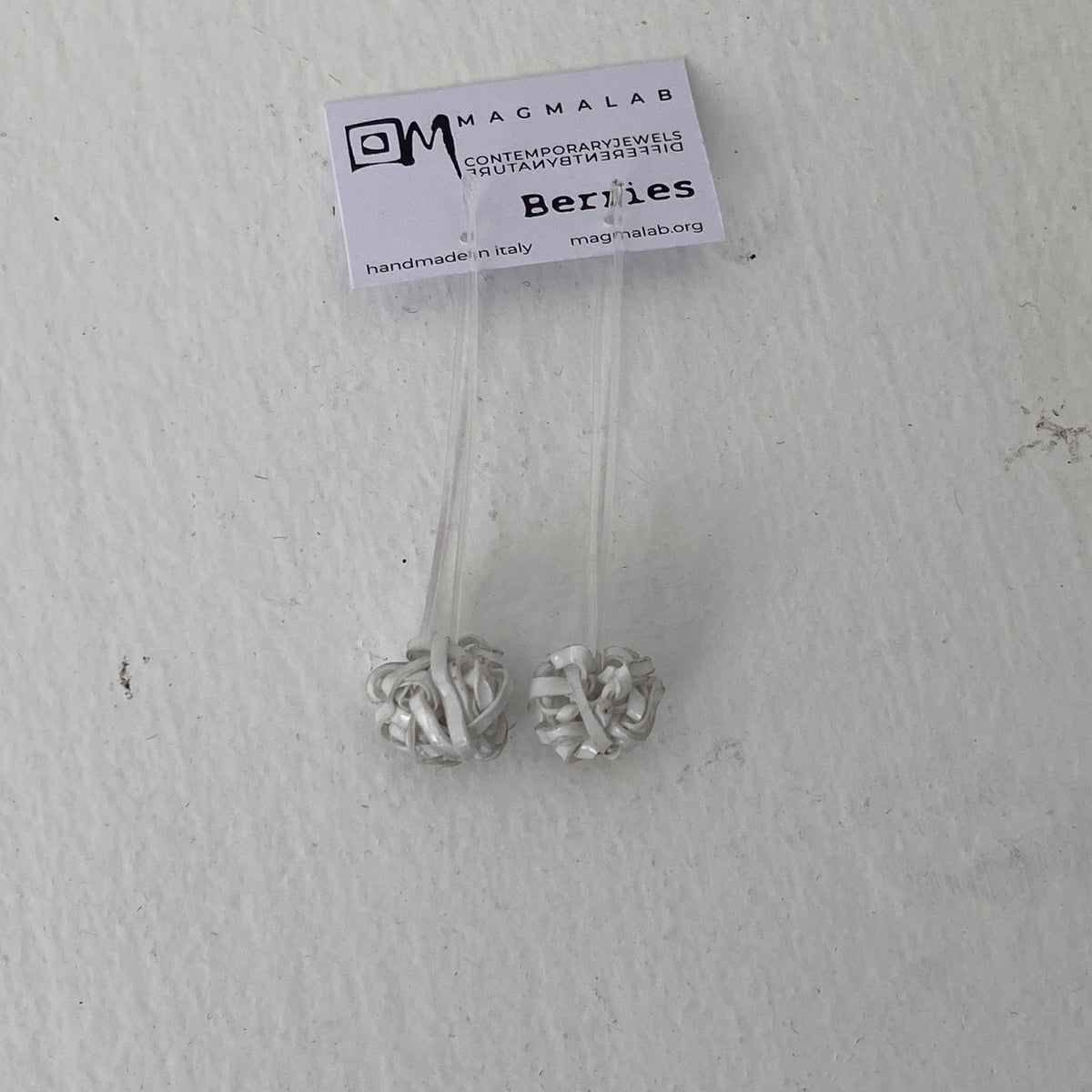 MA18 - Berries Earring - White