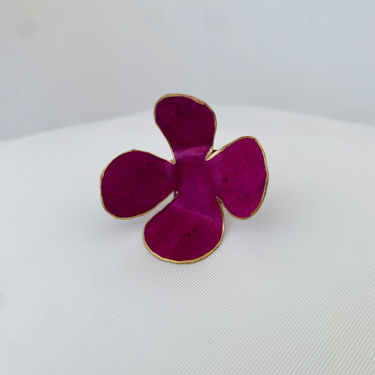 HD236 - Flower Ring in Fuchia