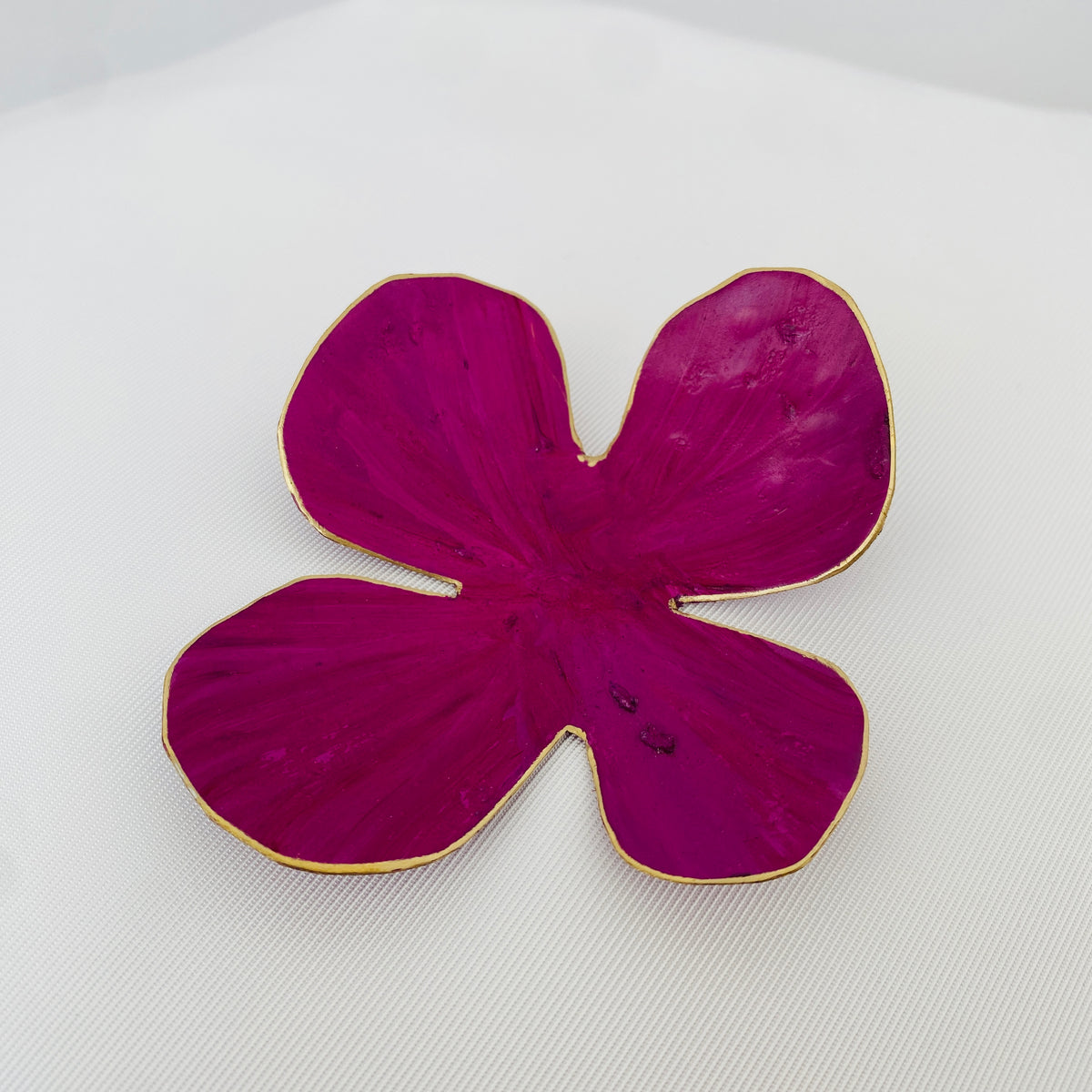 HD241 - Flower Pin in Fuchia