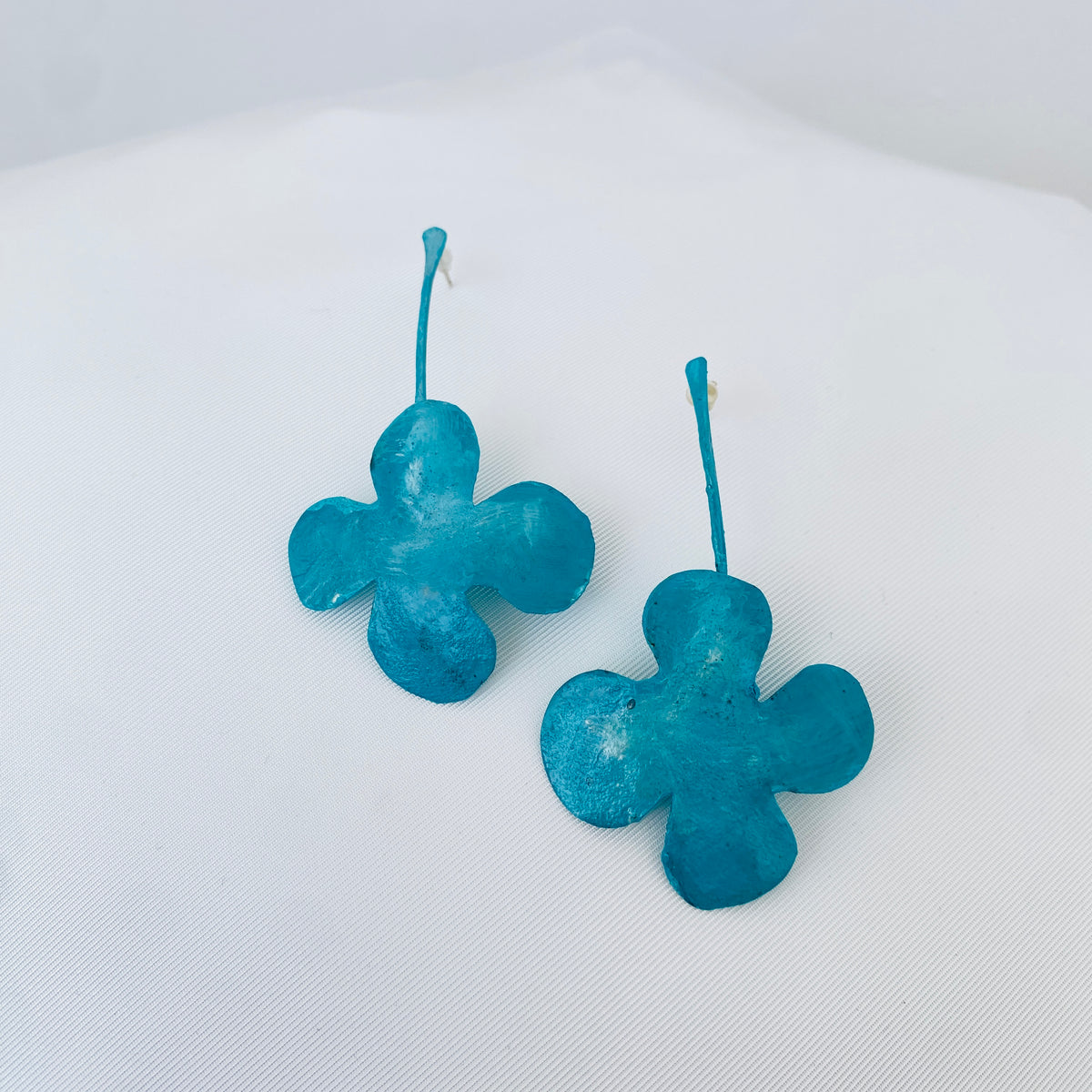 HD235 - Flower Drop in Turquoise