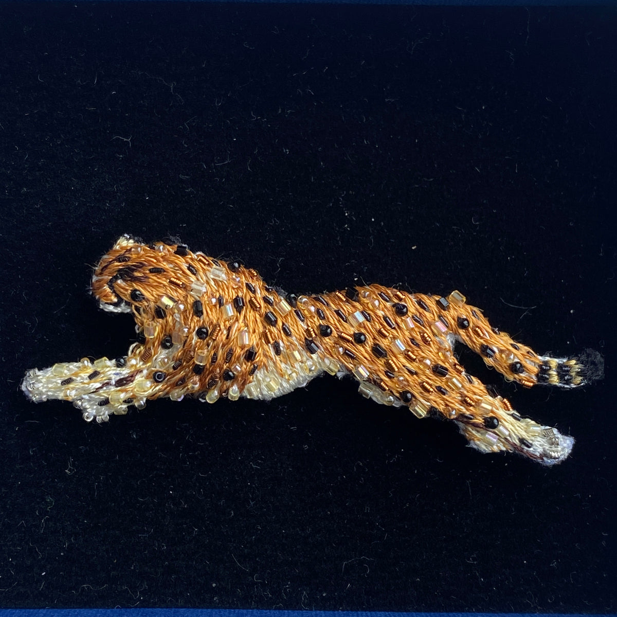 Sprinting Cheetah Brooch