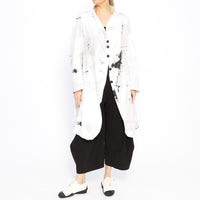 MU241434 White Mono Coat