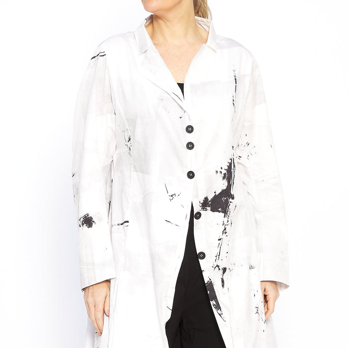 MU241434 White Mono Coat