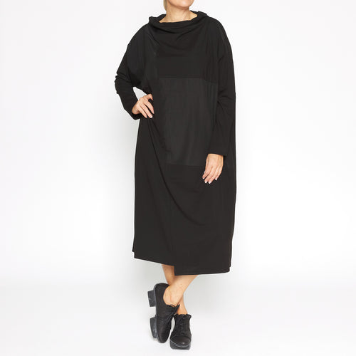 MU233600 Dress in Black