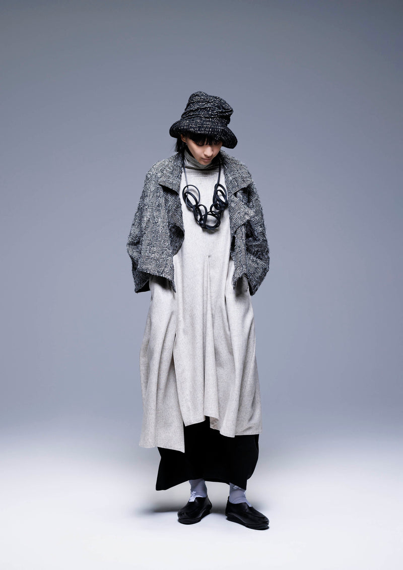 253 606 Black Jacket